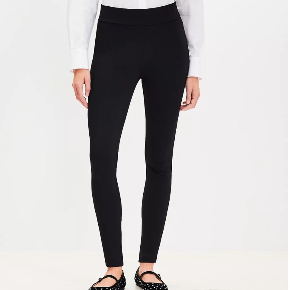 NWT Context for Lord and Taylor Stretch Ponte Skinny Pants w/ Front Center Seam.